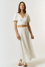 Load image into Gallery viewer, IVORY TEXTURED MIDI SKIRT