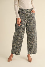 Load image into Gallery viewer, Leopard Print Barrel Jeans