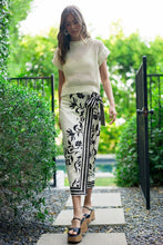 Load image into Gallery viewer, Floral Print Linen Wrap Skirt