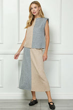 Load image into Gallery viewer, COLOR BLOCK SLEEVELESS TOP